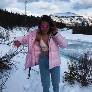 Meet your Posher, Ally